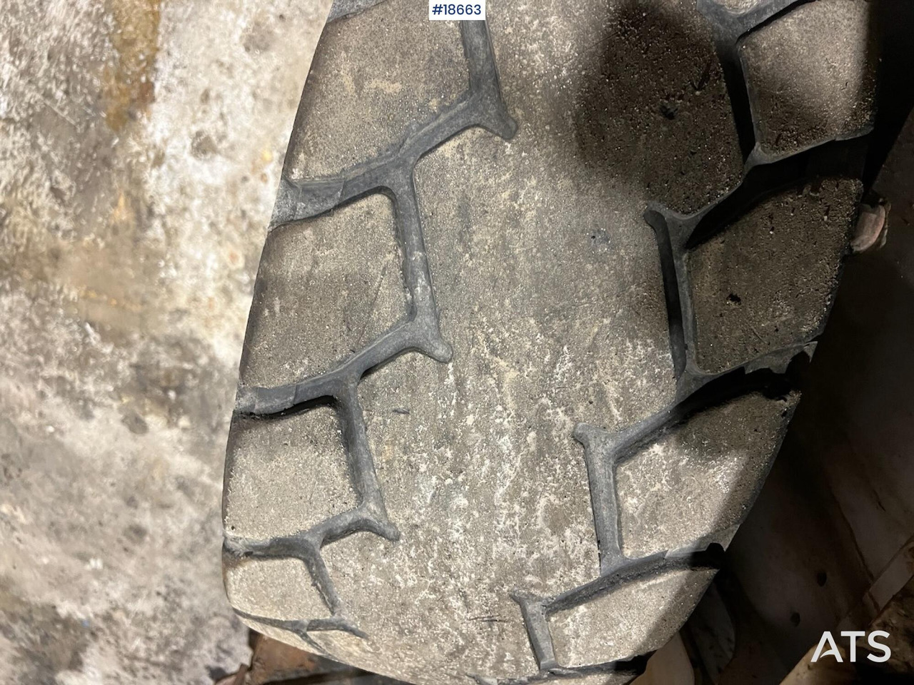 Земјоделски натоварувач Bobcat S650: слика 11