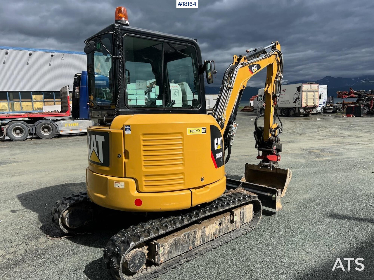 Caterpillar 303.5ECR - Багер: слика 5 Caterpillar 303.5ECR - Багер: слика 5