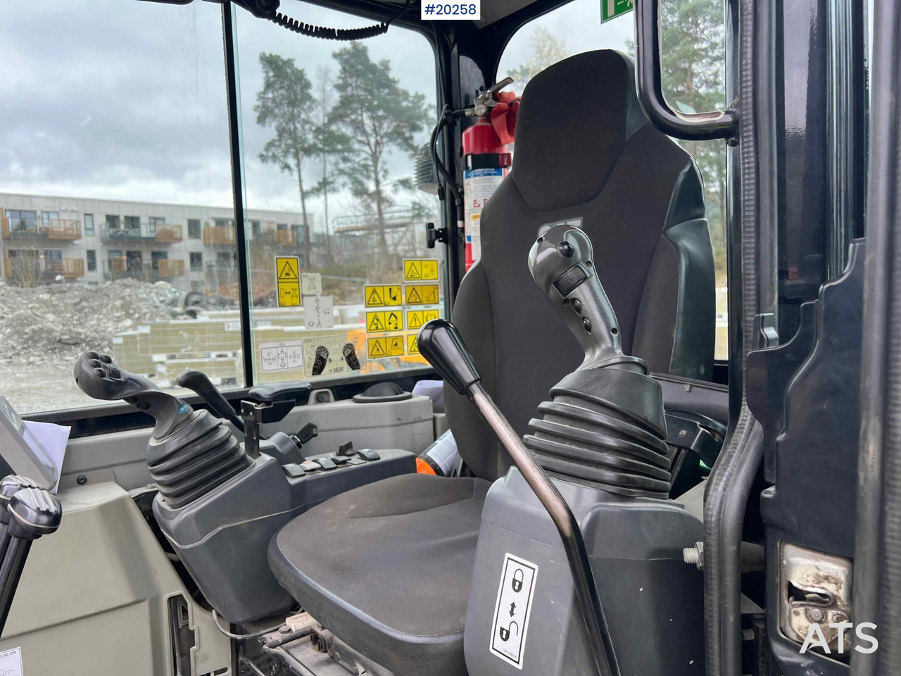 Багер Caterpillar 303.5ECR: слика 30 Багер Caterpillar 303.5ECR: слика 30