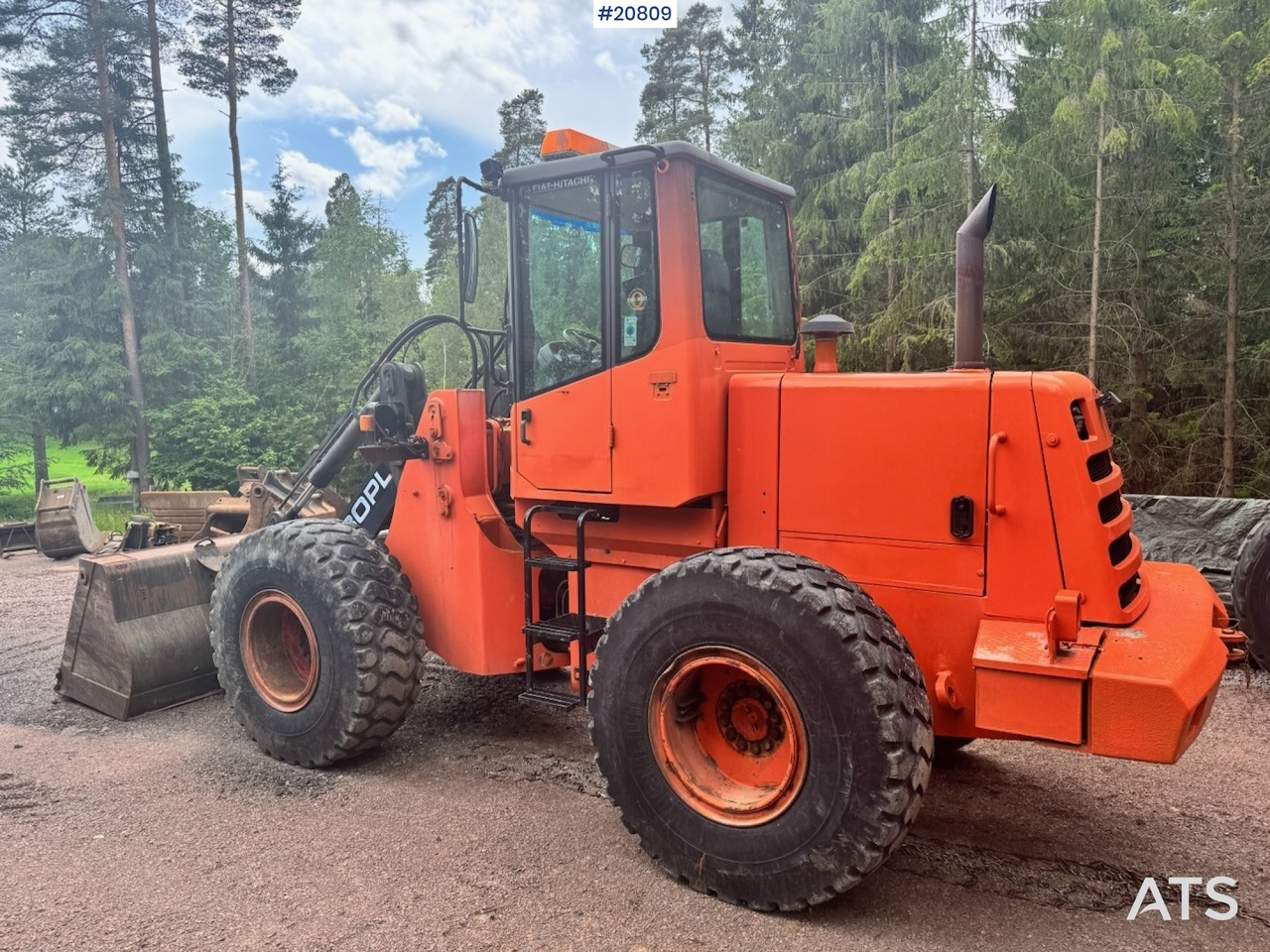 Fiat Hitachi W130PL - Натоварувач на тркала: слика 3 Fiat Hitachi W130PL - Натоварувач на тркала: слика 3