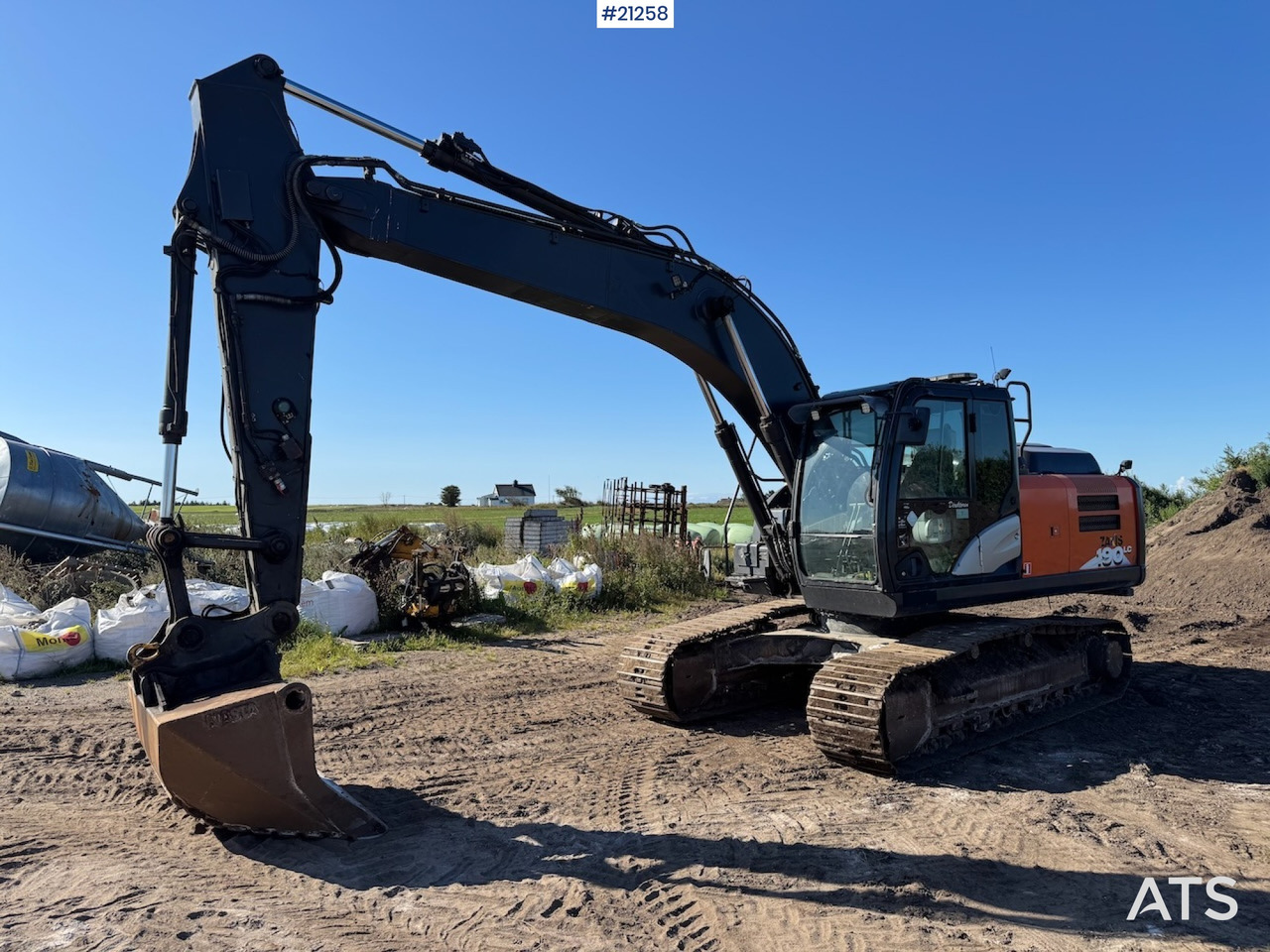 Hitachi ZX 190 LC-6 - Багер: слика 1 Hitachi ZX 190 LC-6 - Багер: слика 1