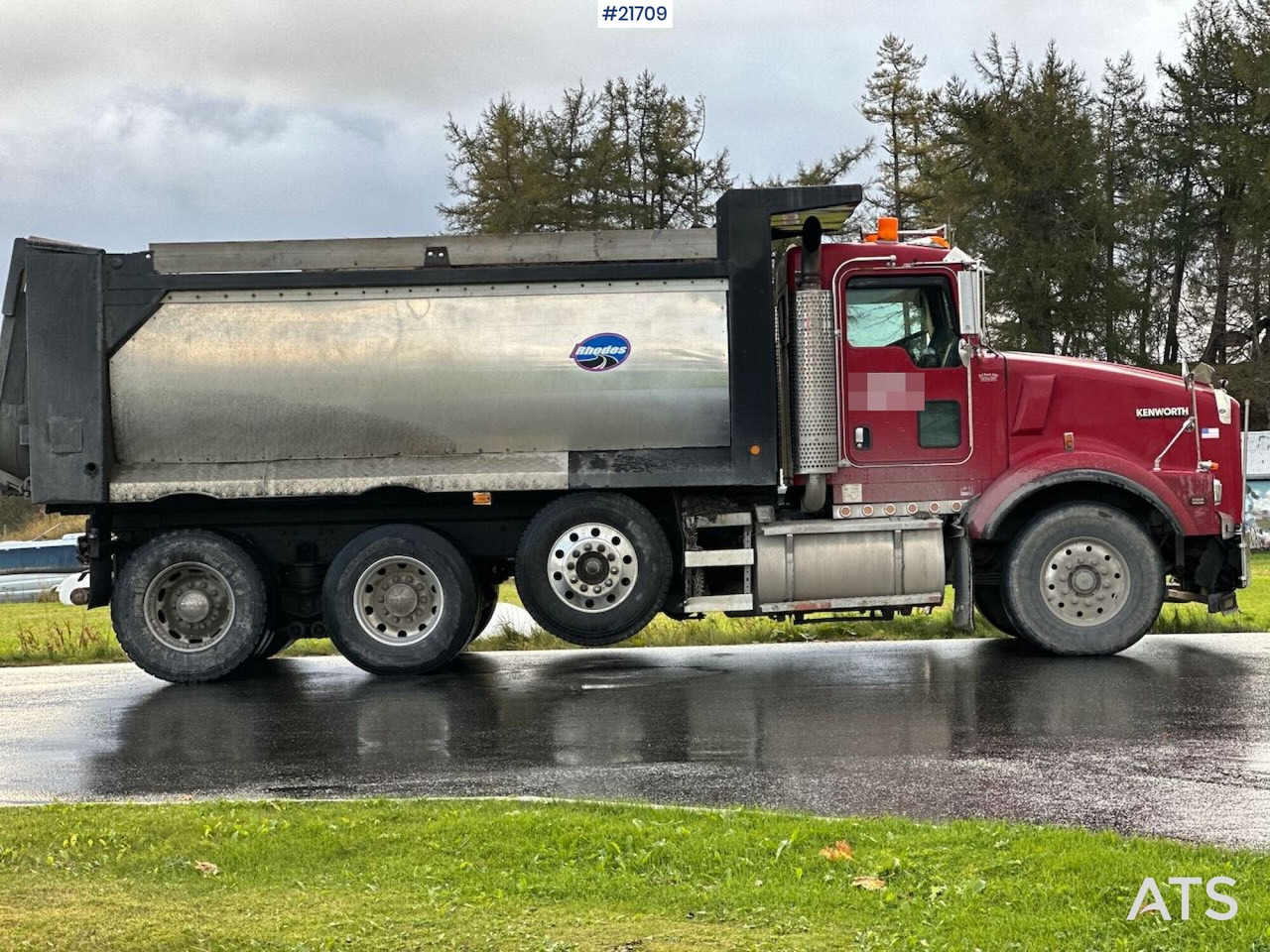 Kenworth 2005 KENWORTH T800 tippbil 8x4 m/ Rhodes påbygg, kompressor, vibrator i kassen. Høy lasteevne! SE VIDEO. - Кипер: слика 2 Kenworth 2005 KENWORTH T800 tippbil 8x4 m/ Rhodes påbygg, kompressor, vibrator i kassen. Høy lasteevne! SE VIDEO. - Кипер: слика 2