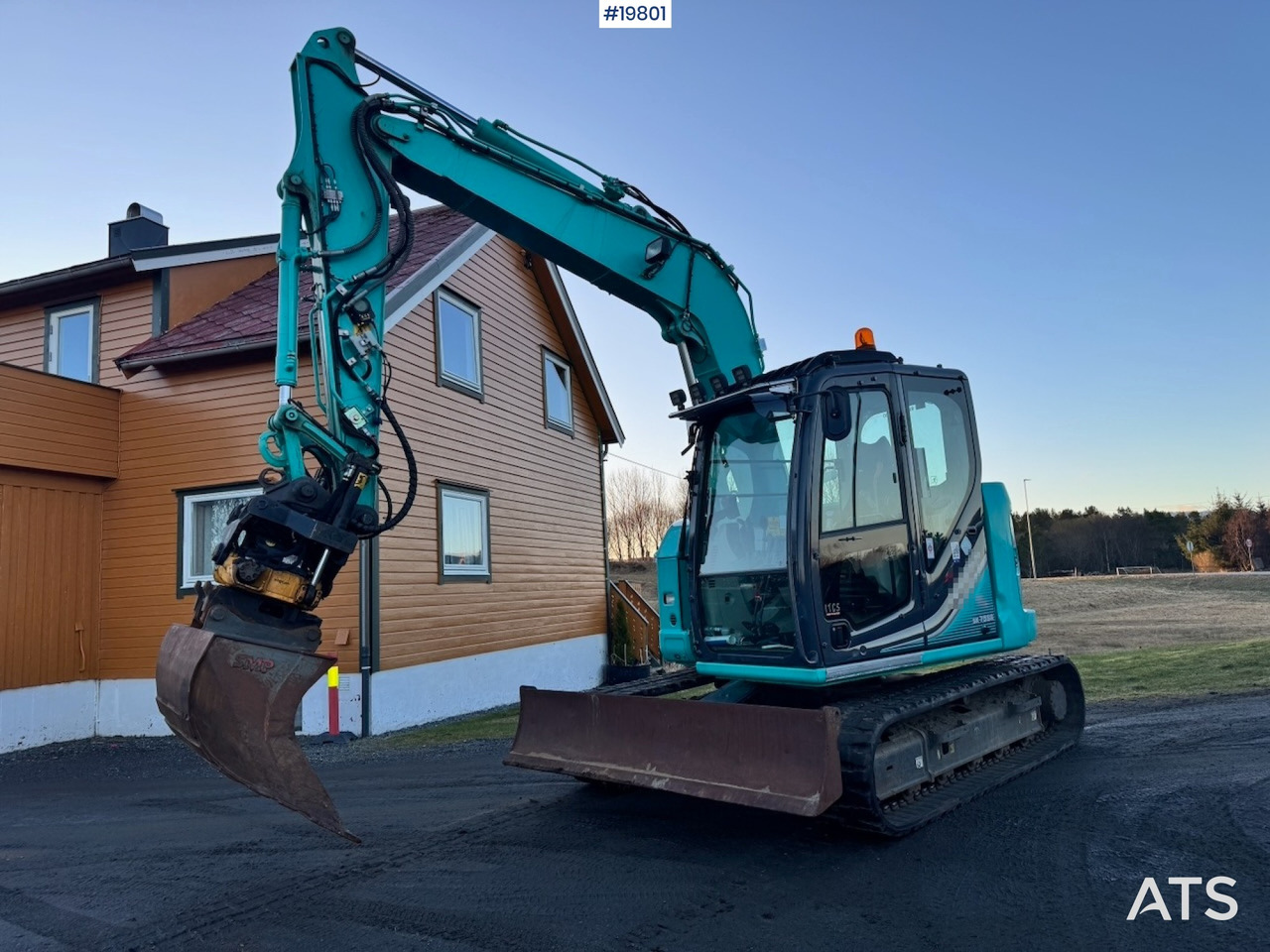 Kobelco SK75SR-3E - Багер: слика 1 Kobelco SK75SR-3E - Багер: слика 1