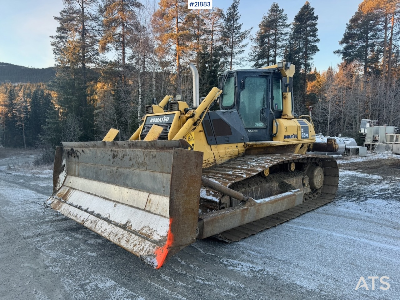 Komatsu D65 PX-15 - Булдожер: слика 2 Komatsu D65 PX-15 - Булдожер: слика 2