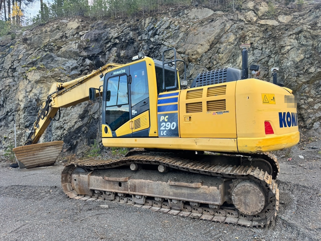 Komatsu Komatsu PC290LC-10 m/ Rototilt, 2 skuffer og GPS. Nytt understell! - Багер гасеничар: слика 3 Komatsu Komatsu PC290LC-10 m/ Rototilt, 2 skuffer og GPS. Nytt understell! - Багер гасеничар: слика 3