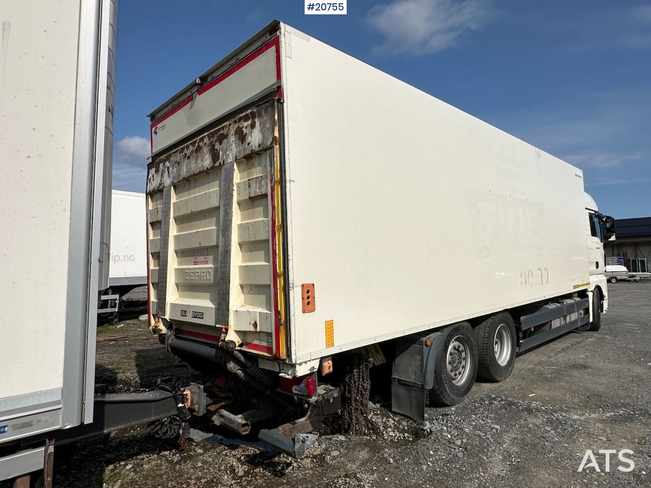 MAN TGX 26.480 6x2 skapbil m/ Bussbygg skap og lift - Камион сандучар: слика 4 MAN TGX 26.480 6x2 skapbil m/ Bussbygg skap og lift - Камион сандучар: слика 4