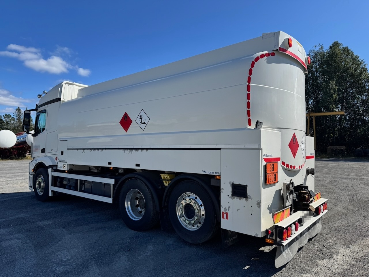Mercedes Actros 2553 - Камион цистерна: слика 4 Mercedes Actros 2553 - Камион цистерна: слика 4