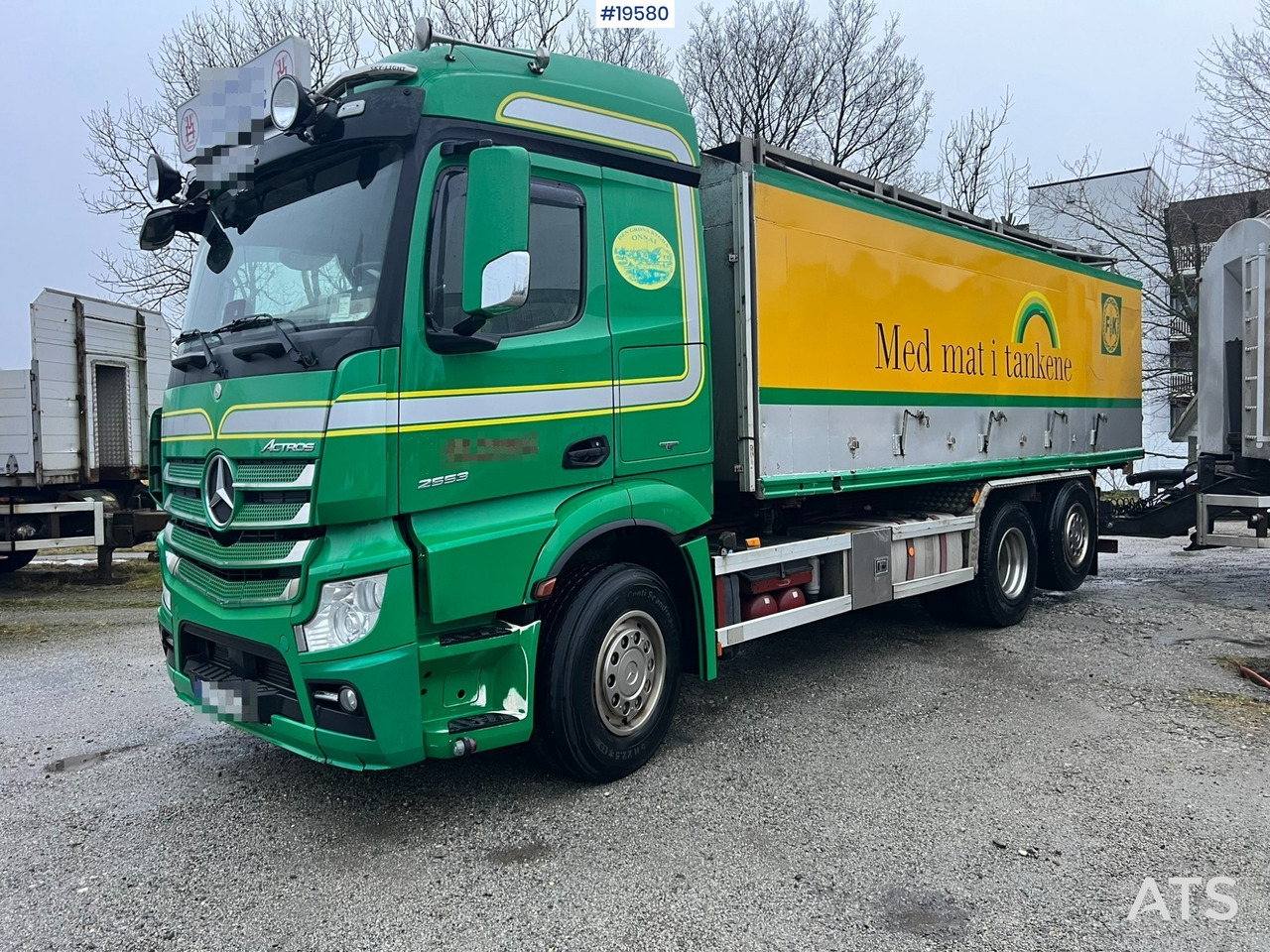 Mercedes Actros - Камион цистерна: слика 2 Mercedes Actros - Камион цистерна: слика 2