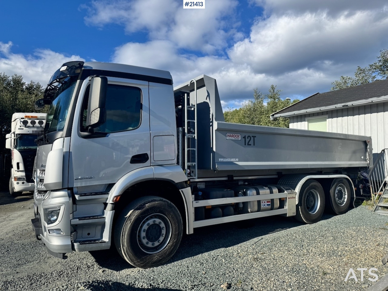 Mercedes Arocs 2543 - Камион со кука за подигање: слика 3 Mercedes Arocs 2543 - Камион со кука за подигање: слика 3