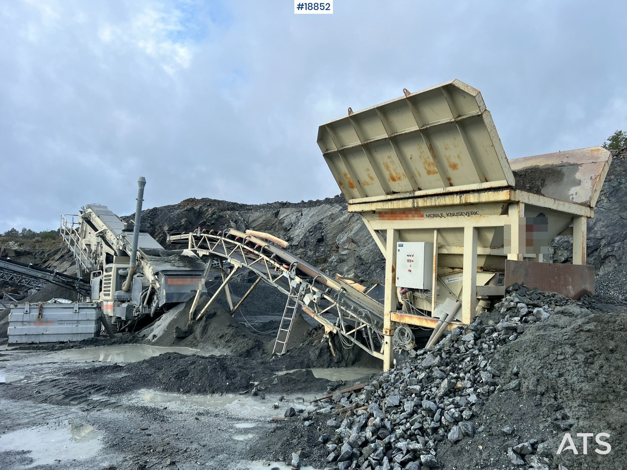 Metso Lokotrack LT220D Finknuser m/ sikt, matekasse og transportbånd - Мобилна дробилка: слика 1 Metso Lokotrack LT220D Finknuser m/ sikt, matekasse og transportbånd - Мобилна дробилка: слика 1