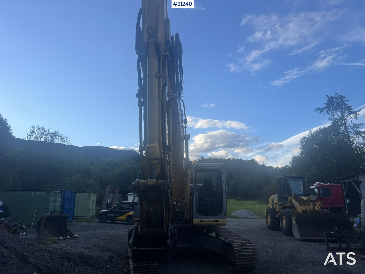 New Holland E265B Gravemaskin m/ graveskuffe og hydraulisk pusseskuffe - Багер гасеничар: слика 5 New Holland E265B Gravemaskin m/ graveskuffe og hydraulisk pusseskuffe - Багер гасеничар: слика 5