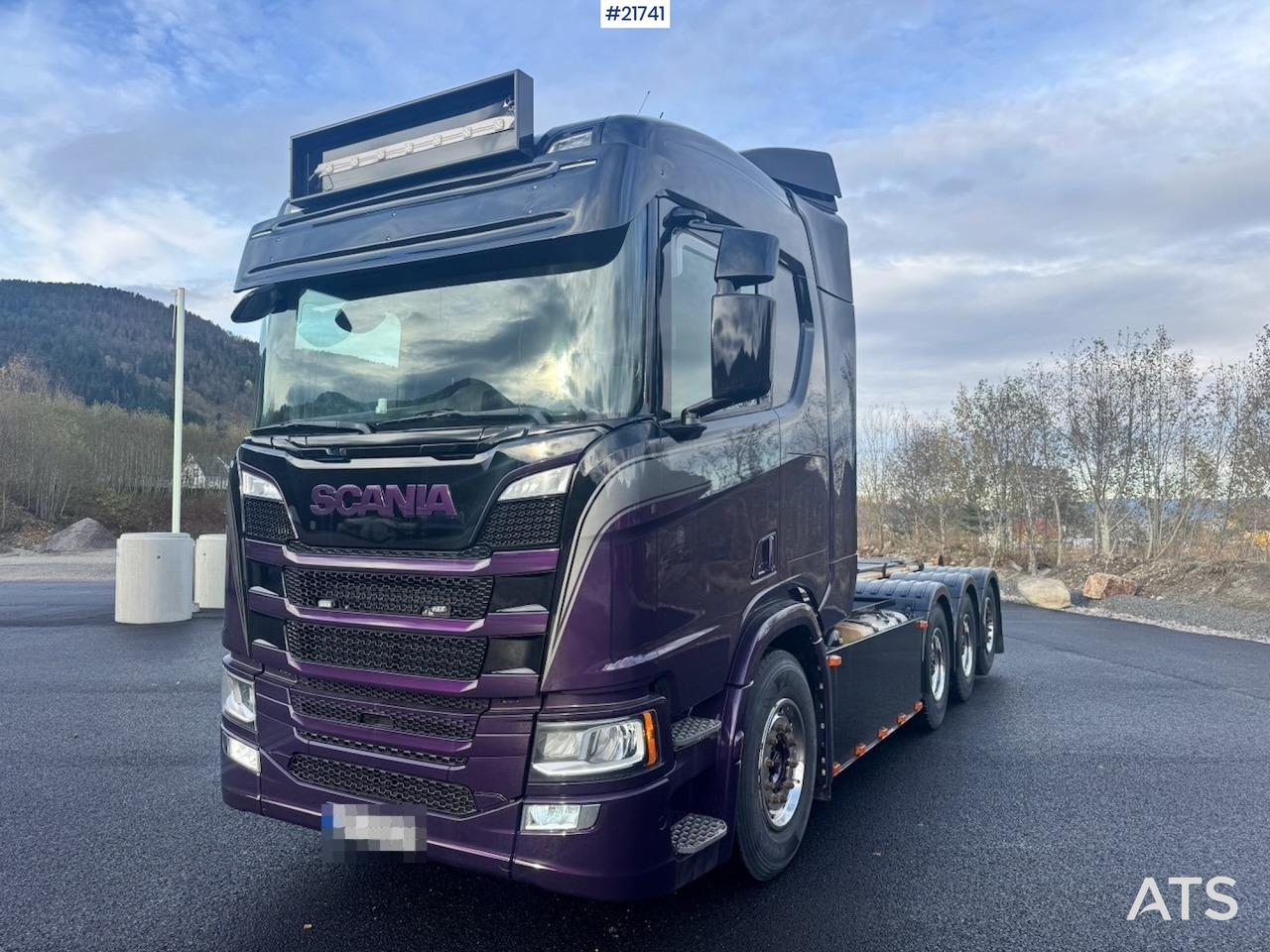 Scania 2018 Scania R580 Tridem Krokbil m/ Kranhydraulikk. Nylakkert! - Камион со кука за подигање: слика 1 Scania 2018 Scania R580 Tridem Krokbil m/ Kranhydraulikk. Nylakkert! - Камион со кука за подигање: слика 1