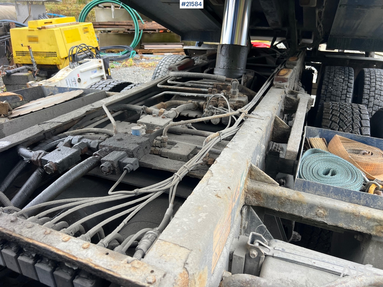 Лизинг на Scania P380 6x2 kranbil m/tipp, m/14t/ og m/Hiab kran Scania P380 6x2 kranbil m/tipp, m/14t/ og m/Hiab kran: слика 33 Лизинг на Scania P380 6x2 kranbil m/tipp, m/14t/ og m/Hiab kran Scania P380 6x2 kranbil m/tipp, m/14t/ og m/Hiab kran: слика 33