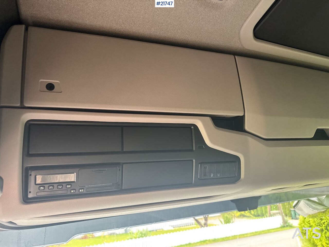 Кипер Scania R660 6X4 Asfaltbil m/ Carnehl asfaltkjerre: слика 40