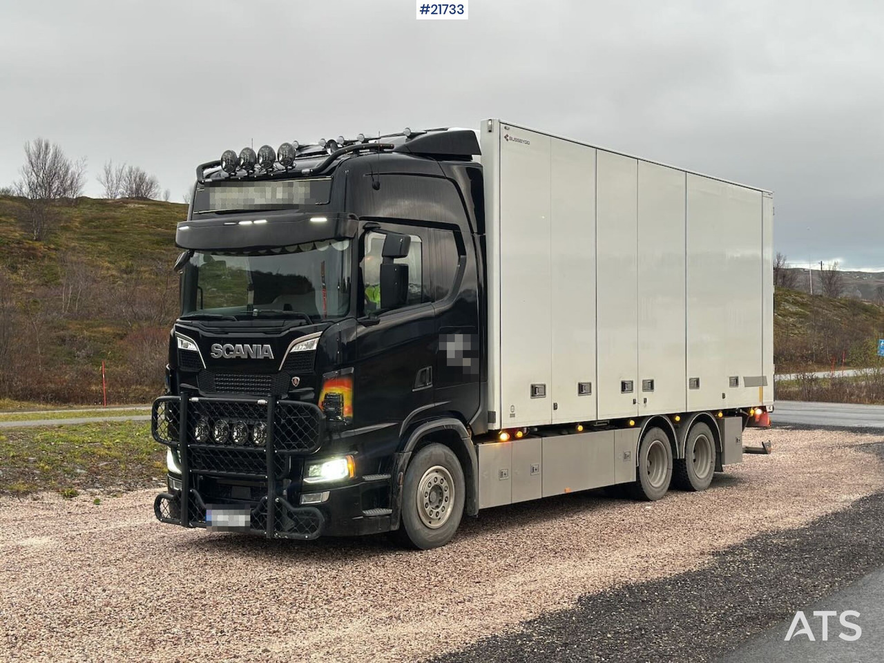 Scania S580 6x4 skapbil m/ kjøl, frys og varme og 2 sett dekk. SE VIDEO - Камион сандучар: слика 1 Scania S580 6x4 skapbil m/ kjøl, frys og varme og 2 sett dekk. SE VIDEO - Камион сандучар: слика 1