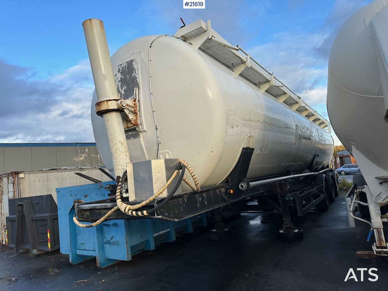 Spitzer 1996 Spitzer silo-trailer 3 akslet bulkhenger - Полуприколка силос: слика 1 Spitzer 1996 Spitzer silo-trailer 3 akslet bulkhenger - Полуприколка силос: слика 1