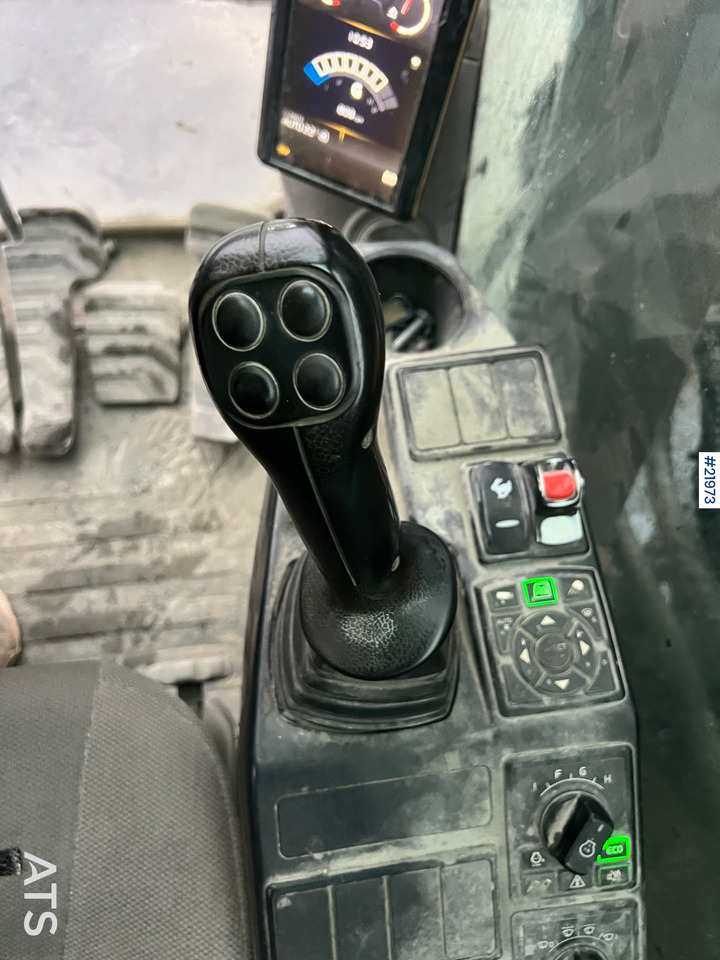 Багер гасеничар Volvo EC380EL: слика 29 Багер гасеничар Volvo EC380EL: слика 29