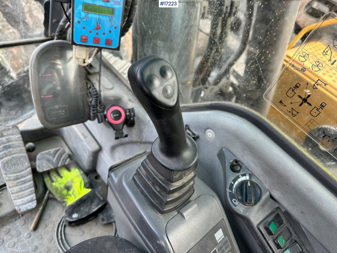Багер Volvo EW160B: слика 41