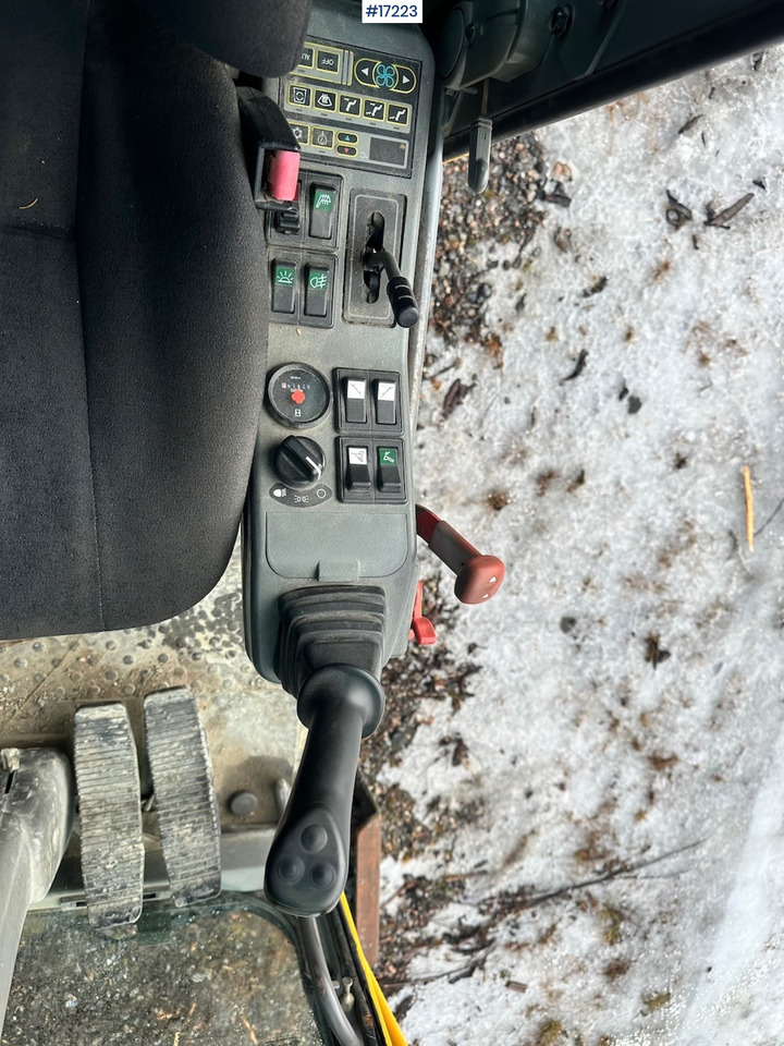 Багер Volvo EW160B: слика 37