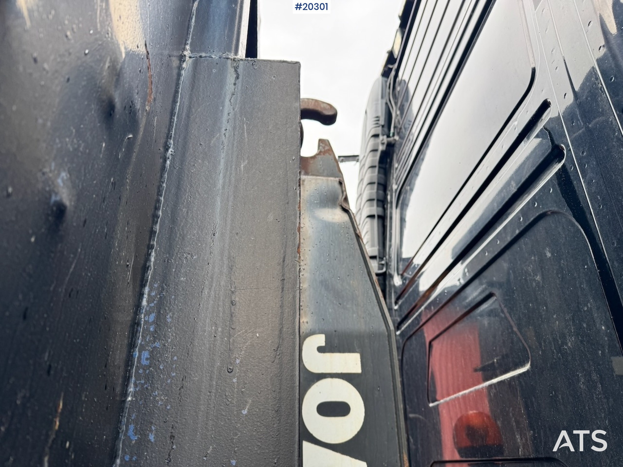 Камион со кука за подигање Volvo FH540: слика 24