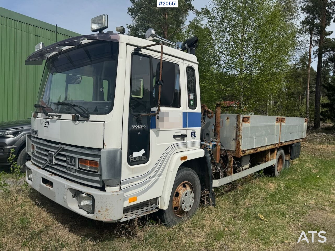 Volvo FL4 - Камион со платформа, Камион со кран: слика 1 Volvo FL4 - Камион со платформа, Камион со кран: слика 1