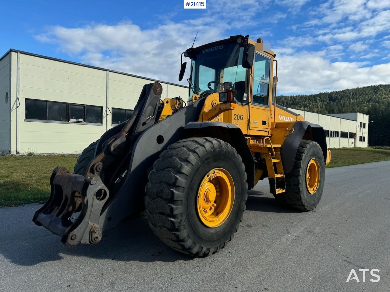 Volvo L110E - Натоварувач на тркала: слика 2 Volvo L110E - Натоварувач на тркала: слика 2