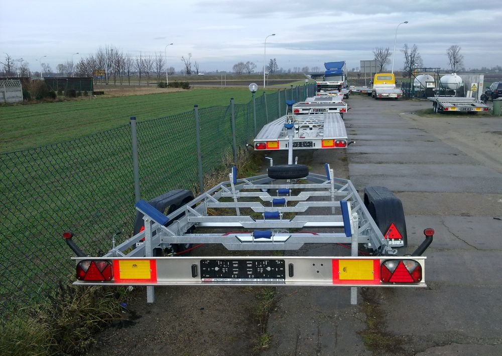 Boro PRZYCZEPA POD ŁÓDŹ! 7,30M! - Приколка за чамец: слика 3 Boro PRZYCZEPA POD ŁÓDŹ! 7,30M! - Приколка за чамец: слика 3