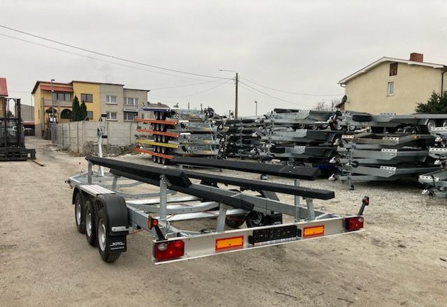 Boro Przyczepa PODŁODZIOWA 7,80M! - Приколка за чамец: слика 4 Boro Przyczepa PODŁODZIOWA 7,80M! - Приколка за чамец: слика 4
