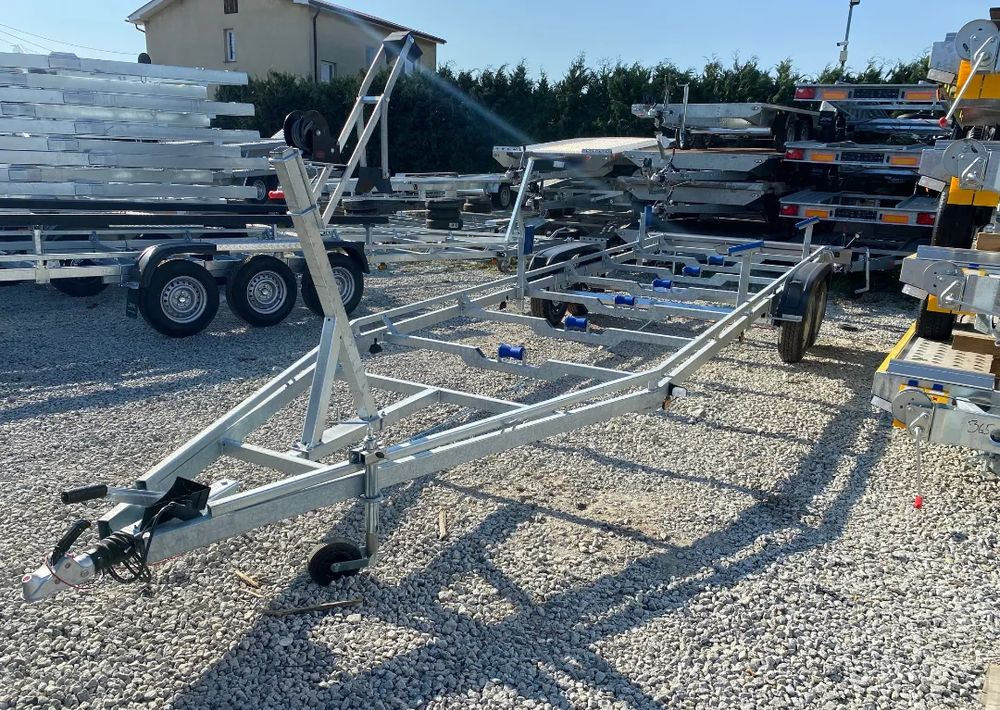 Boro Przyczepa PODŁODZIOWA 7,80M! - Приколка за чамец: слика 1 Boro Przyczepa PODŁODZIOWA 7,80M! - Приколка за чамец: слика 1