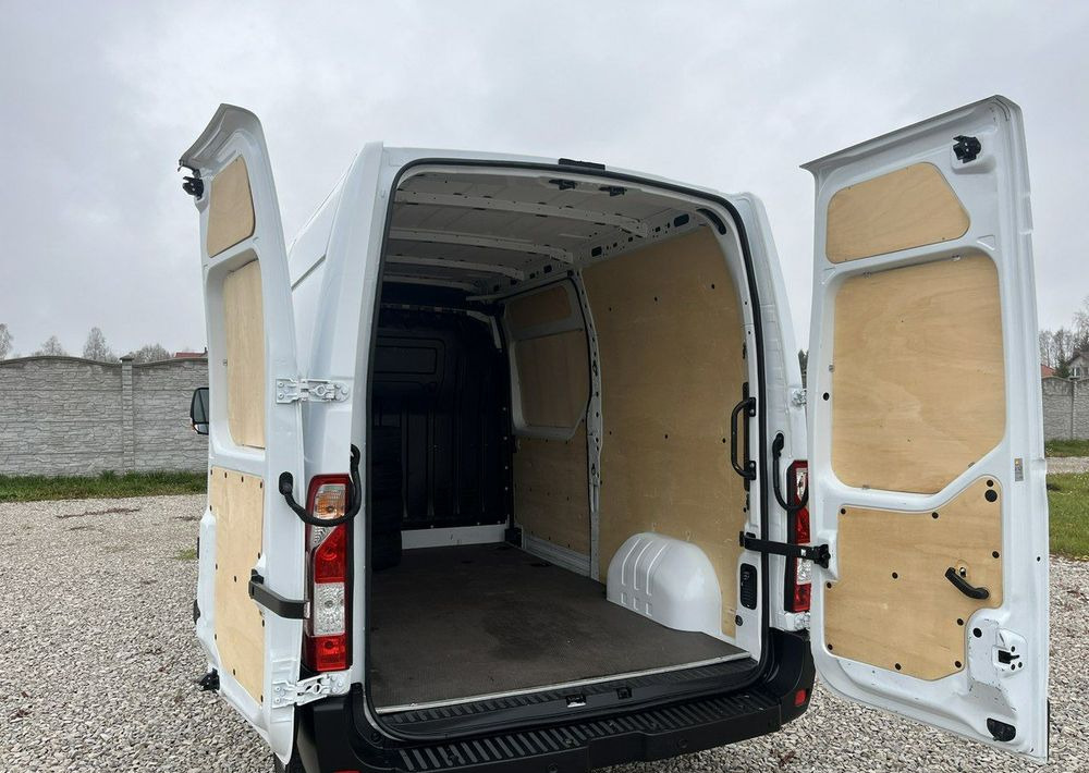 Товарно комбе Renault Master: слика 12 Товарно комбе Renault Master: слика 12