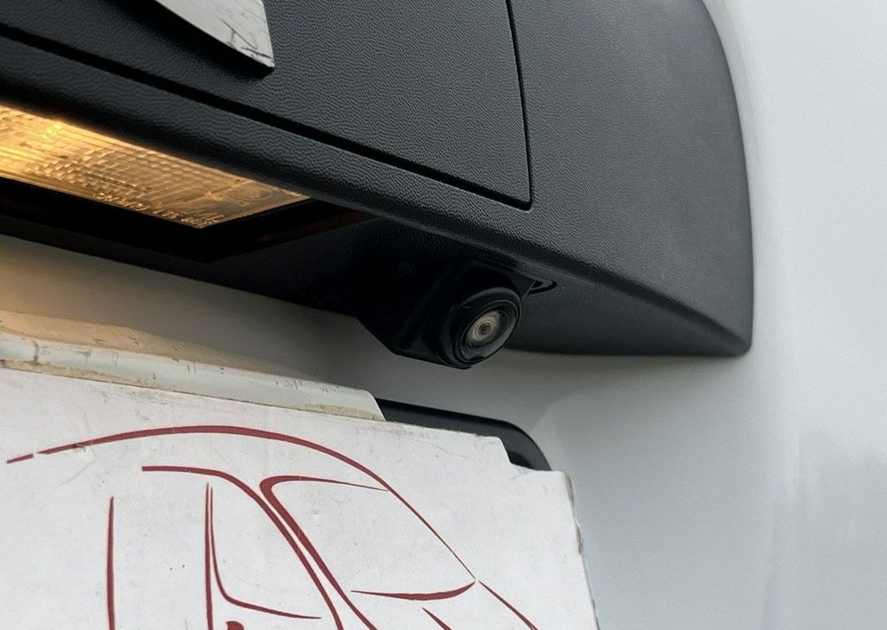 Товарно комбе Renault Master: слика 24 Товарно комбе Renault Master: слика 24