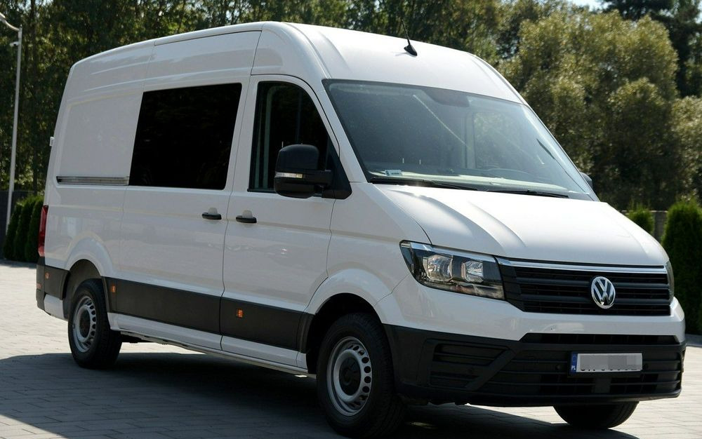 Volkswagen Crafter - Минибус, Патничко комбе: слика 2 Volkswagen Crafter - Минибус, Патничко комбе: слика 2