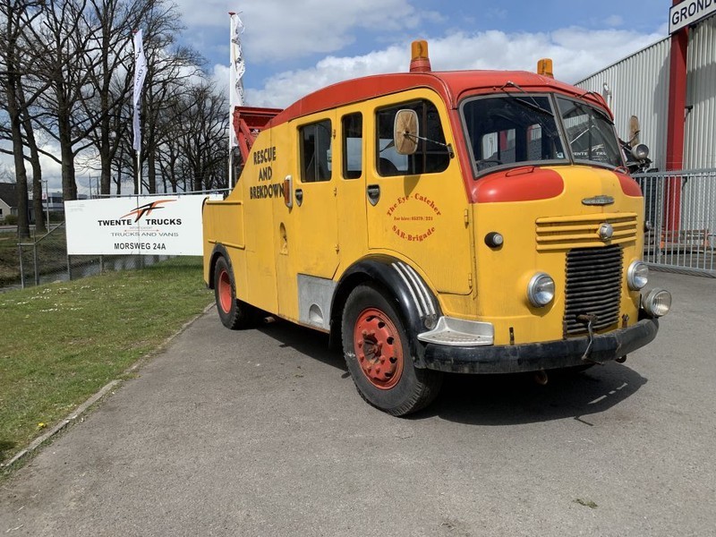 Commercial Commer Wrecker Afsleep Berging 1952 Barnfinds and Restoration projects Dubbelcabine bergingsvoertuig - Камион за влечење: слика 1 Commercial Commer Wrecker Afsleep Berging 1952 Barnfinds and Restoration projects Dubbelcabine bergingsvoertuig - Камион за влечење: слика 1