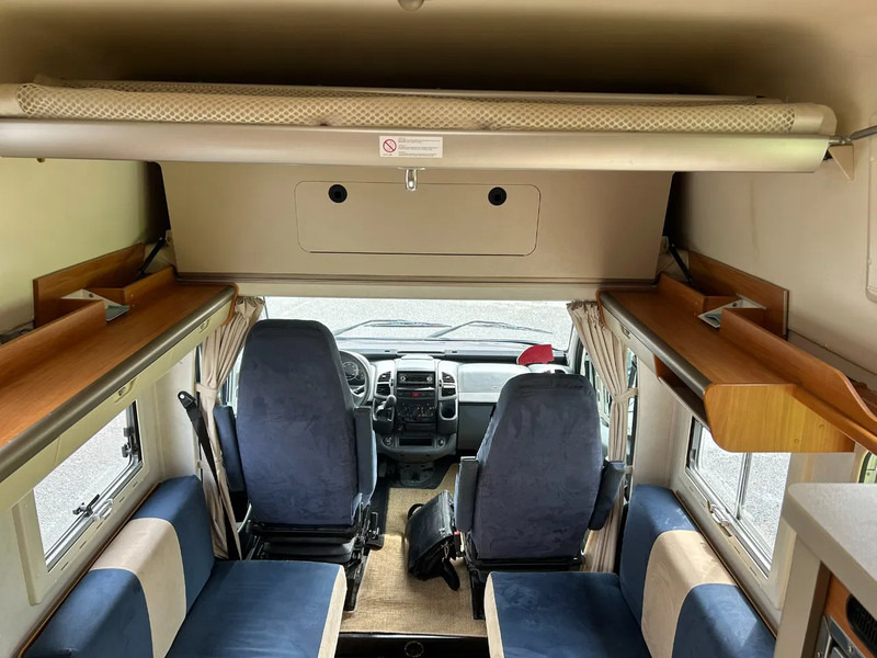 Hymer EXSIS 4 persoon's Prijs 25900 euro geen btw - Полуинтегриран кампер: слика 5 Hymer EXSIS 4 persoon's Prijs 25900 euro geen btw - Полуинтегриран кампер: слика 5