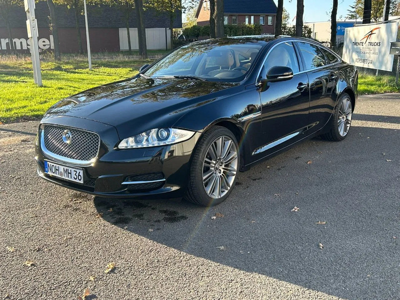Jaguar XJ 3.0 V6D 275 PK /AUTOM / PANO DAK / VOL LEDER / MERIDAN / EXPORT PRICE - Седан: слика 3 Jaguar XJ 3.0 V6D 275 PK /AUTOM / PANO DAK / VOL LEDER / MERIDAN / EXPORT PRICE - Седан: слика 3