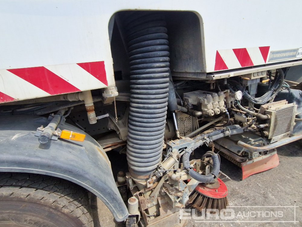 Возило за метење 2002 Mercedes Axor 1829: слика 18