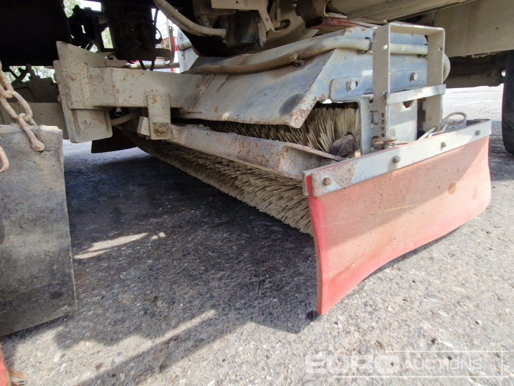 Возило за метење 2002 Mercedes Axor 1829: слика 19