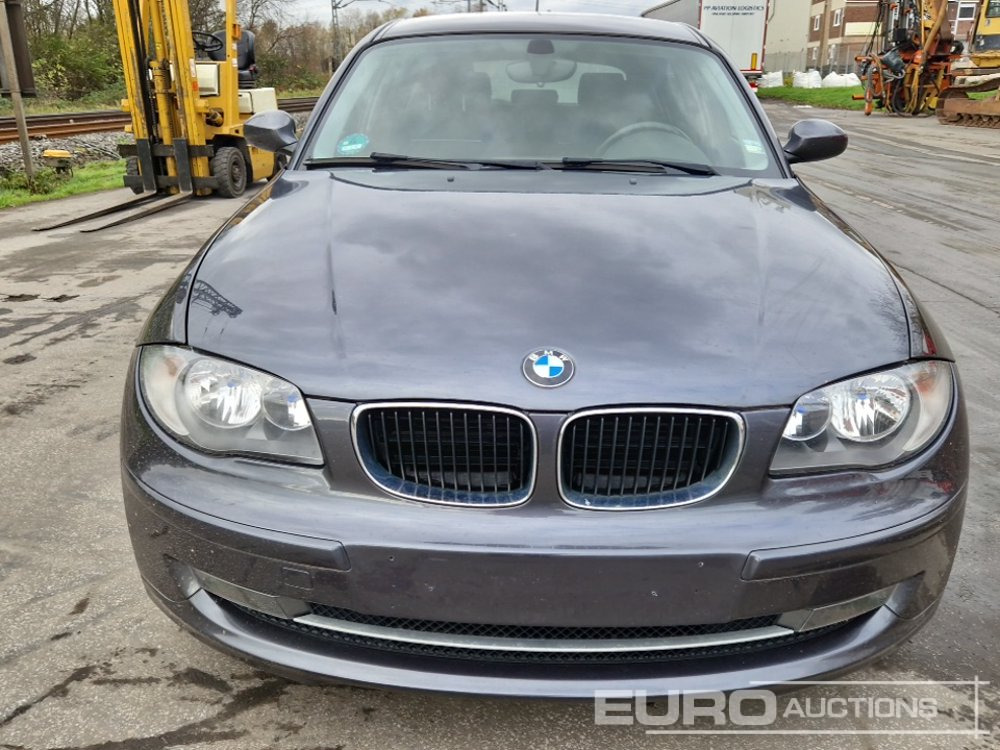 Автомобил 2008 BMW 1 Series: слика 8 Автомобил 2008 BMW 1 Series: слика 8
