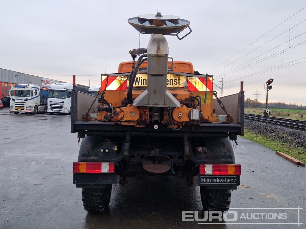 2009 Mercedes Benz U20 - Сетеренско возило/ Квад: слика 4 2009 Mercedes Benz U20 - Сетеренско возило/ Квад: слика 4