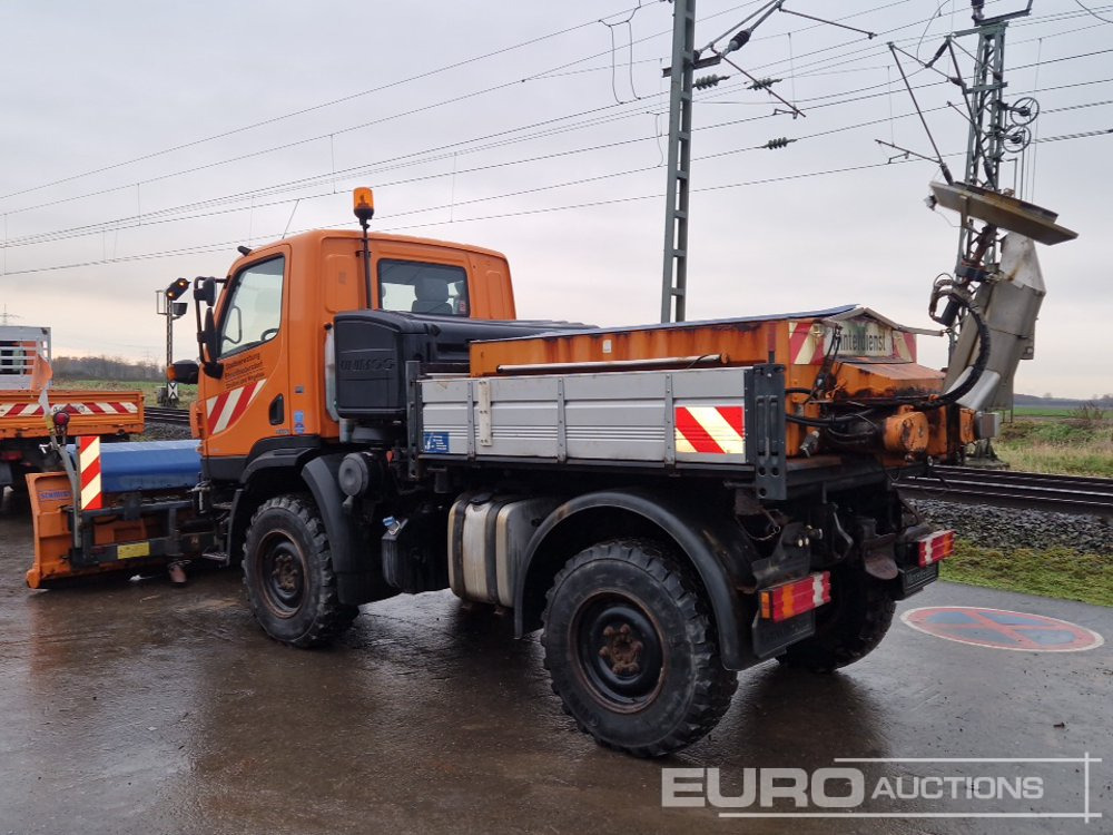 2009 Mercedes Benz U20 - Сетеренско возило/ Квад: слика 3 2009 Mercedes Benz U20 - Сетеренско возило/ Квад: слика 3