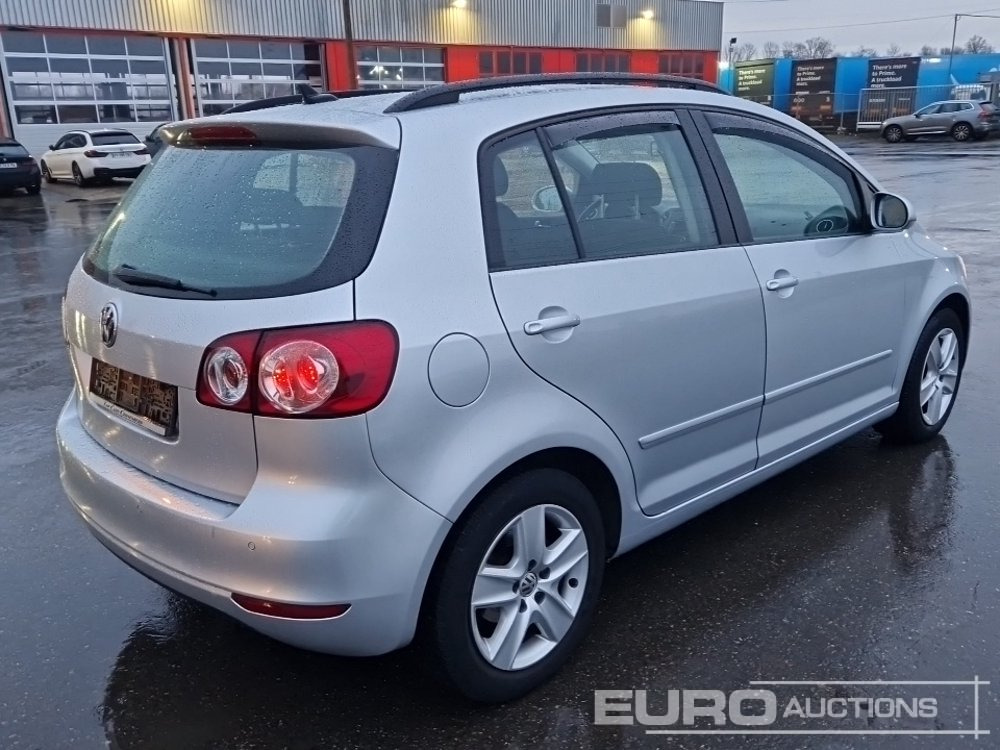 2009 Volkswagen Golf Plus, Petrol, Automatic Gearbox, AC, Electric Windows, All Weather Tyres (German Reg. Docs. Available) - Автомобил: слика 5 2009 Volkswagen Golf Plus, Petrol, Automatic Gearbox, AC, Electric Windows, All Weather Tyres (German Reg. Docs. Available) - Автомобил: слика 5