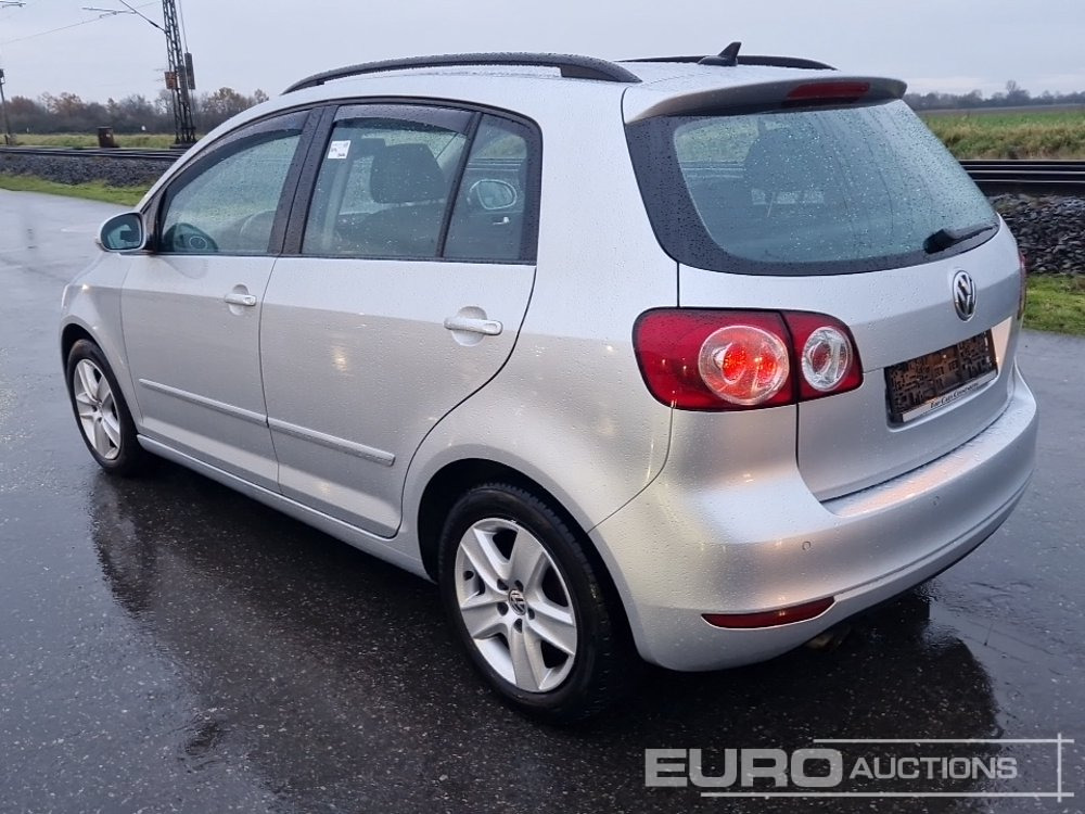 2009 Volkswagen Golf Plus, Petrol, Automatic Gearbox, AC, Electric Windows, All Weather Tyres (German Reg. Docs. Available) - Автомобил: слика 3 2009 Volkswagen Golf Plus, Petrol, Automatic Gearbox, AC, Electric Windows, All Weather Tyres (German Reg. Docs. Available) - Автомобил: слика 3