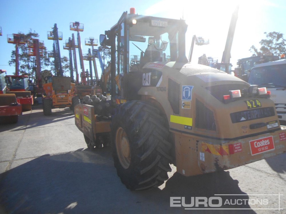 2011 CAT CP74 - Ваљак: слика 2 2011 CAT CP74 - Ваљак: слика 2