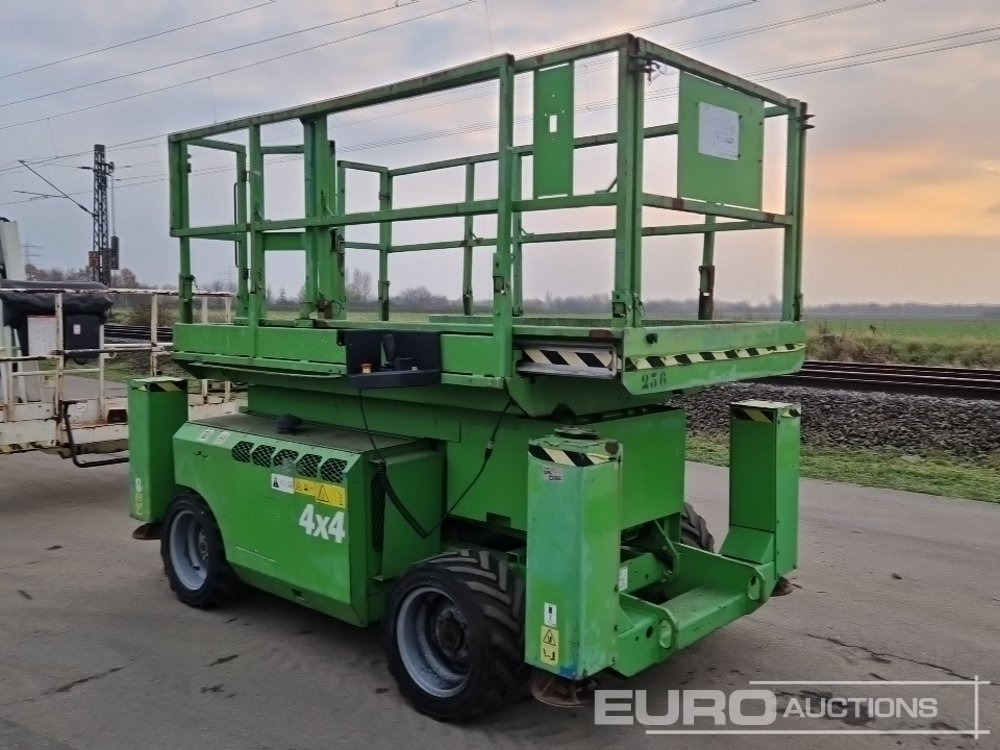 2011 Genie GS-3268 - Дигачка платформа: слика 3 2011 Genie GS-3268 - Дигачка платформа: слика 3