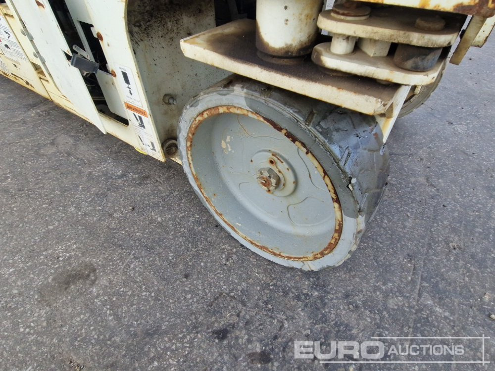 2012 Genie GS-3232 - Кревач ножица: слика 5 2012 Genie GS-3232 - Кревач ножица: слика 5