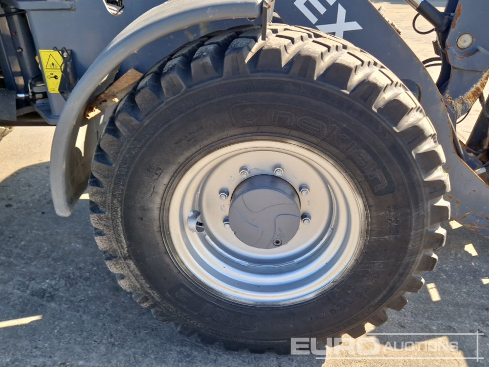Натоварувач на тркала 2012 Terex TL120: слика 8
