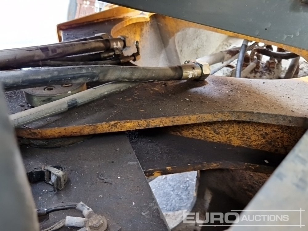 Натоварувач на тркала 2013 Liebherr L524: слика 17