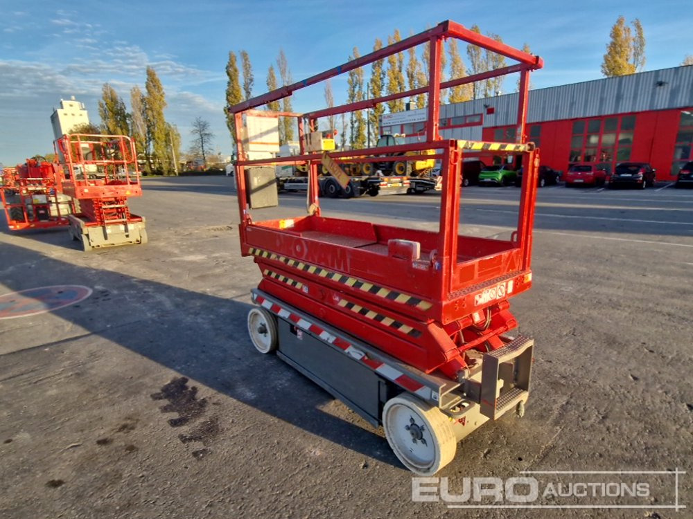 2013 SkyJack SJIII-3220 - Кревач ножица: слика 2 2013 SkyJack SJIII-3220 - Кревач ножица: слика 2