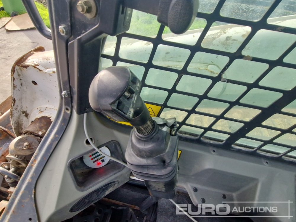 Компактен натоварувач 2014 Bobcat T650: слика 20