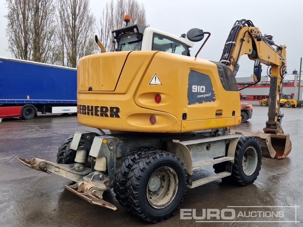 2014 Liebherr A910 Compact - Багер на тркала: слика 5 2014 Liebherr A910 Compact - Багер на тркала: слика 5